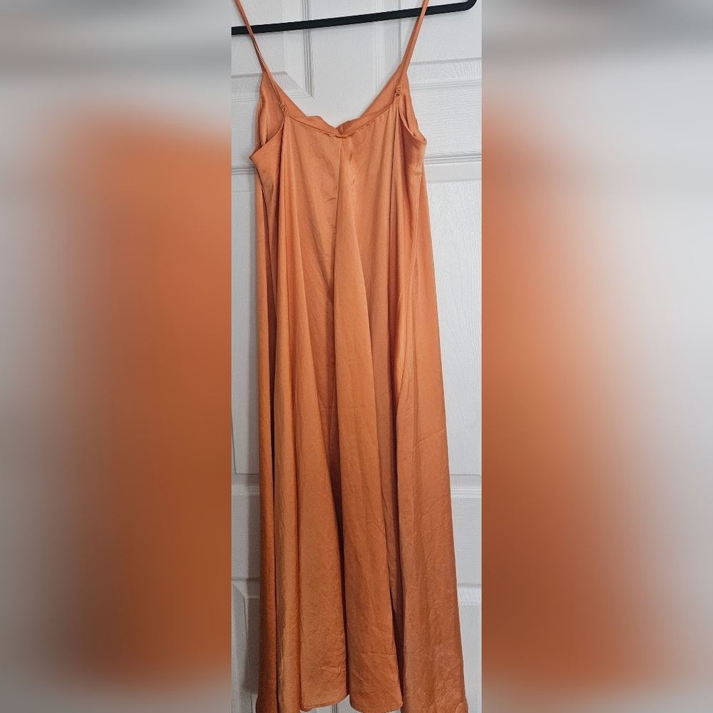 NWT. H&M Elegant Orange Satin Maxi Dress. Size XS Fits S as Well. - Picture 3 of 6